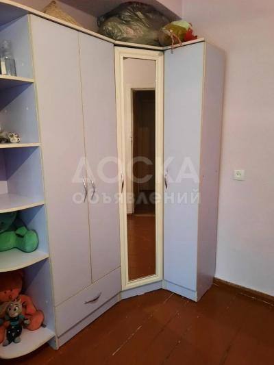 Угловой шкаф