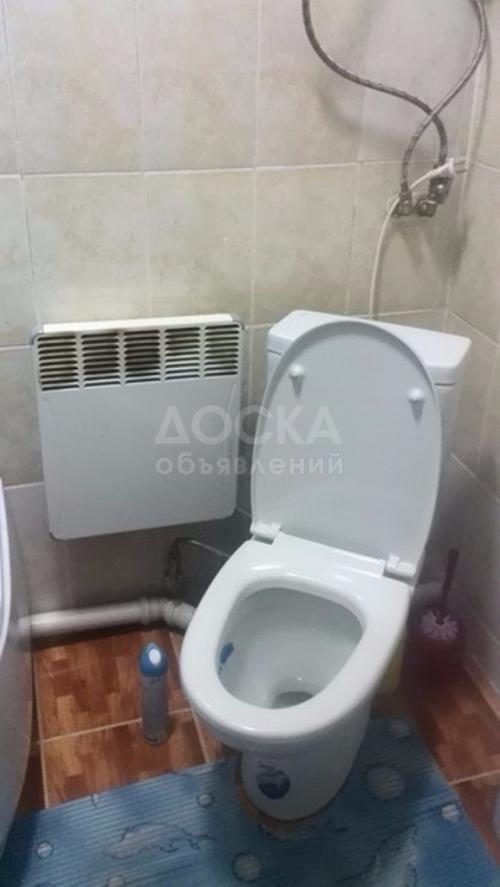 Продаю дом 4-ком., 70кв. м., этаж-1, 8-сот., стена кирпич, Аламедин-рынок.