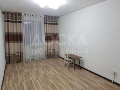 Продаю 1-комнатную квартиру, 24кв. м., этаж - 3/3, Ул. Осмонкула 368.