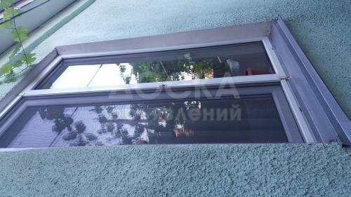 Продаю дом 4-ком., 100кв. м., этаж-1, 5-сот., стена кирпич, Молодая Гвардия + Херсонская.