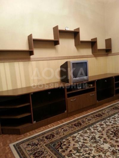 Продаю 2-комнатную квартиру, 50кв. м., этаж - 2/2, Пр Чингиза Айтматова р он  Азия Мол .