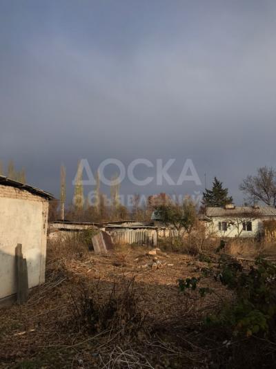 Продаю дом 3-ком. 70кв. м., этаж-1, 8-сот., стена ж/б панель, С.Беловодское р-н Масло завод ? ул.комсомольское .