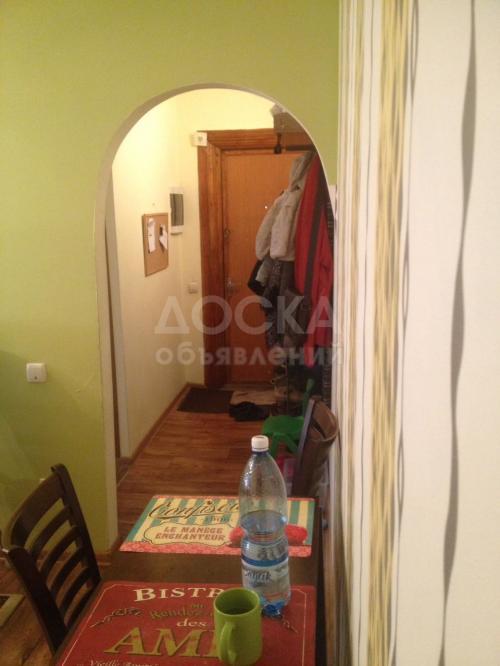 Продаю квартиру 2-ком., 104кв. м., этаж - 2/4, 4 мкр..