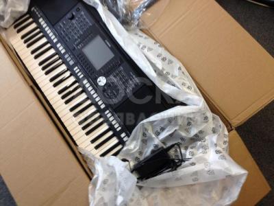 FOR SALE: Yamaha Tyros 5 Workstation Keyboard