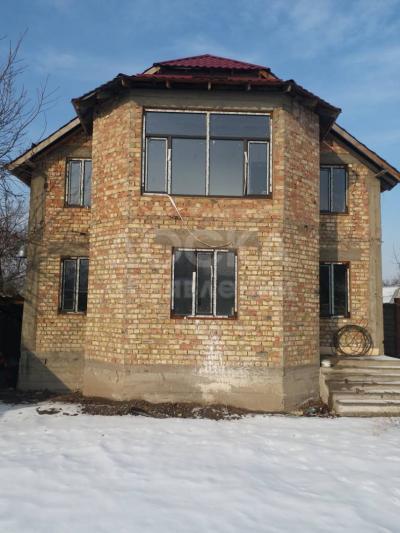 Продаю дом 6-ком., 360кв. м., этаж-3, 4-сот., стена кирпич, куликовская 89 .