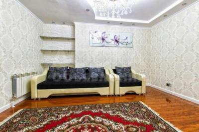 Продаю 2-комнатную квартиру, 70кв. м., этаж - 4/9, Восток-5.Кийизбаева.