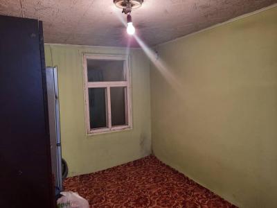 Продаю 3 комнатный  дом в г Кара Балта , плюс участок 7 соток и есть 2 комнатная времянка.