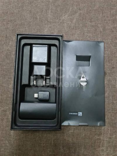 Продаю Samsung S10 plus