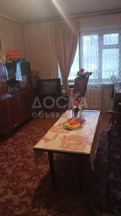 Продаю 3-комнатную квартиру, 56кв. м., этаж - 1/3, Ленинградская-М.Гвардия..