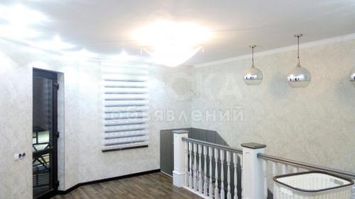 Продаю таунхаус 7-ком., 276кв. м., этаж-3, 4,5-сот., стена кирпич, Кок-Жар.