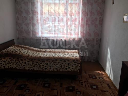 Продаю дом 5-ком., 120кв. м., этаж-1, 8-сот., стена кирпич, Лебединовка.