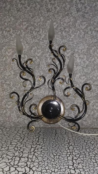 Продаю кованые настенные светильники