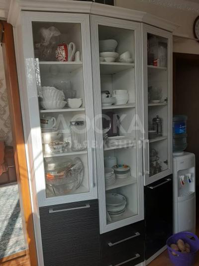 Продаю акриловую стенку высота 2.20м , ширина 1.5