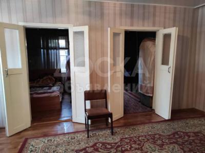 Продаю дом 4-ком. 50кв. м., этаж-1, 2-сот., стена кирпич, Восток 5 ул,Ереванская.