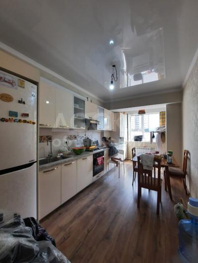 Продаю 1-комнатную квартиру, 58кв. м., этаж - 1/9, Джал 29.