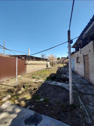 Продаю дом 4-ком. 43,5кв. м., этаж-1, 4-сот., стена шлакоблок, Табачная 19.