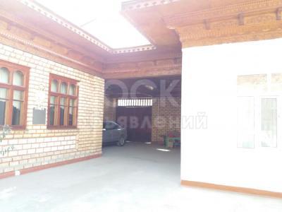 Продаю дом 7-ком., 260кв. м., этаж-2, 8-сот., стена кирпич, Алиева.