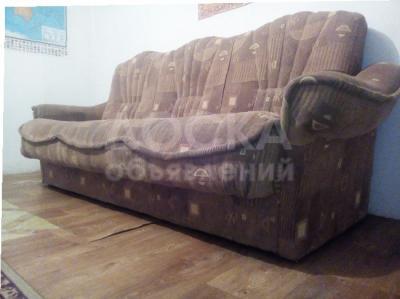 Продается раскладной диван в отличном состоянии материал и каркас целые, не сломанные, не порванный, как новый! Раскладывается очень легко механизм работает как часы. Цена окончательное! Реальным клиентом возможен мини торг!