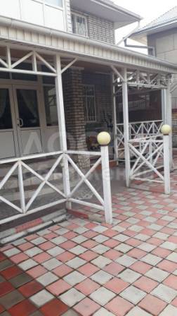 Продаю дом 7-ком., 160кв. м., этаж-2, 4.3-сот., стена кирпич, ул.Джантошева.