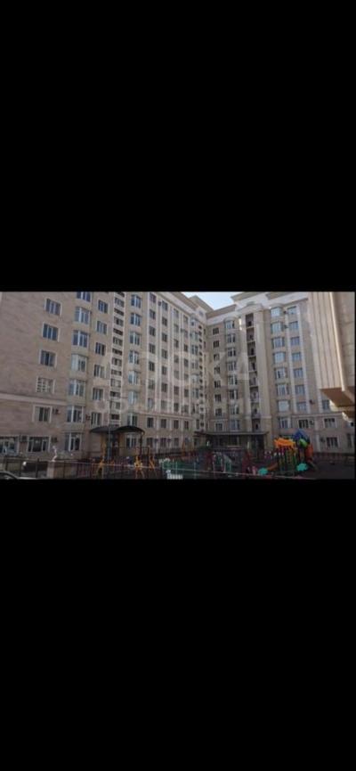 Продаю 3-комнатную квартиру, 120кв. м., этаж - 9/9, р-н Ботанический сад.