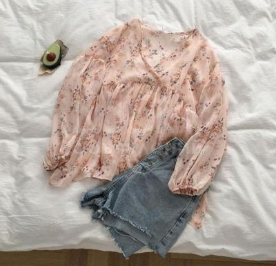 Легкая летняя блузка