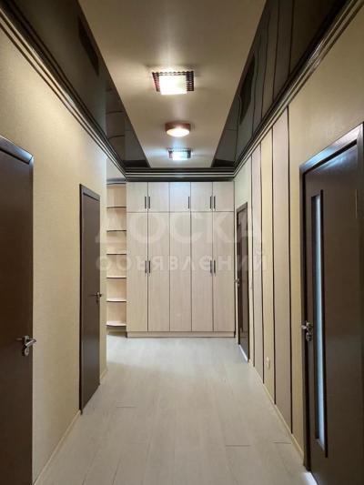 Продаю 4-комнатную квартиру, 120кв. м., этаж - 3/7, Советская / Усенбаева .