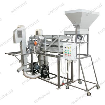 Вибросито с аспирацией для сортировки грецкого ореха (300 кг/ч)