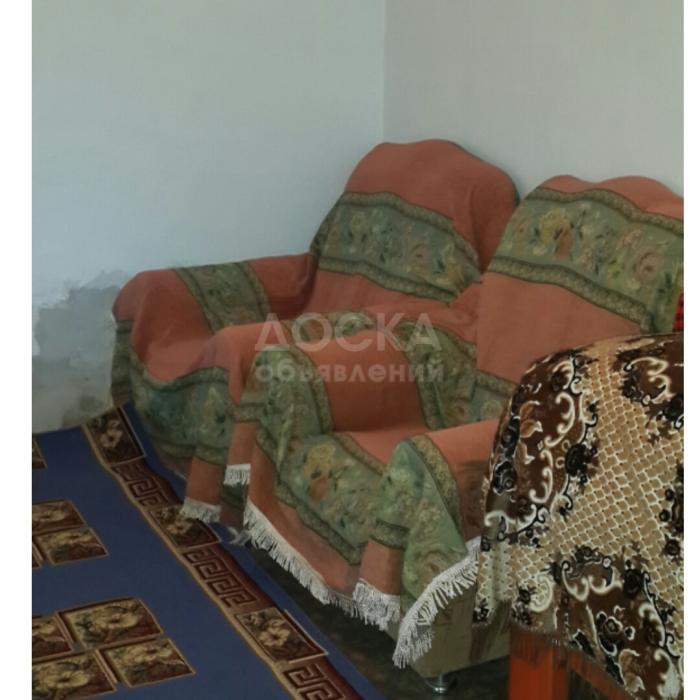 Продаю 3-ком., этаж-2, 5,2-сот., стена кирпич, село Беш Кунгей,