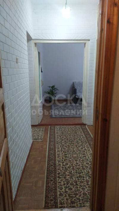 Продаю 3-комнатную квартиру, 58кв. м., этаж - 4/4, 8 мкр.