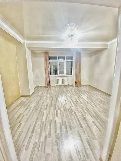 Продаю 2-комнатную квартиру, 70кв. м., этаж - 10/10, МИКРОРАЙОН дЖАЛ-23.