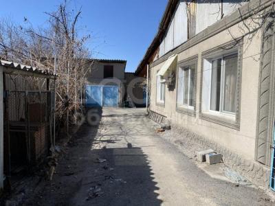 Продаю дом 5-ком. 90кв. м., этаж-1, 5-сот., стена кирпич, с. Сокулук ул. Весеняя 11/1.