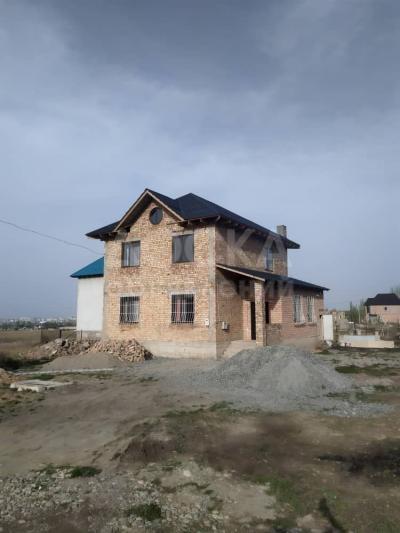 Продаю дом 5-ком. 170кв. м., этаж-2, 4-сот., стена кирпич, Верхний Орок.