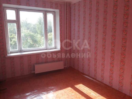 Продаю квартиру 1-ком., 13кв. м., этаж - 2/5, район БГУ.