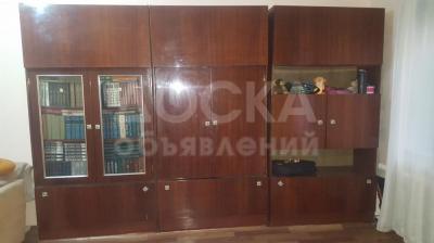 Продаю стенку!