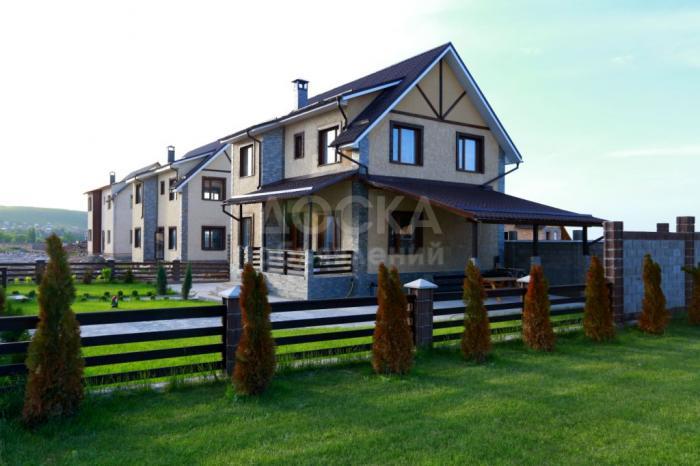 Продаю коттедж, 6-ком., 183кв. м., этаж-2, 4,5-сот., стена кирпич, c.Беш Кунгей,