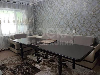 Продаю 3-комнатную квартиру, 82кв. м., этаж - 4/5, Бишкек.