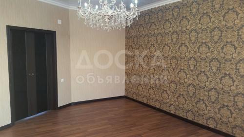 Продаю квартиру 2-ком., 80м2кв. м., этаж - 7/9, 10 микрорайон ,