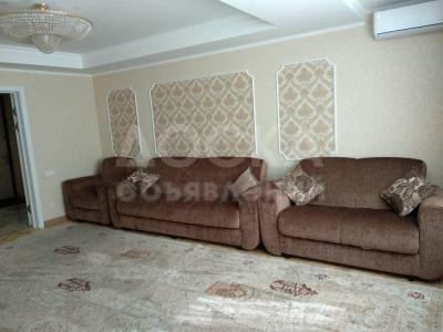 Продаю 3-комнатную квартиру, 82кв. м., этаж - 10/12, ул.Медерова х ул.Юнусалиева