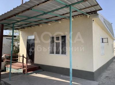 Продаю коттедж 5-ком. 105кв. м., этаж-1, 8-сот., стена кирпич, Московский район, село Беловодское.