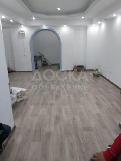 Продаю 2-комнатную квартиру, 60м2кв. м., этаж - 2/2, Байтик Баатыра (Советская.