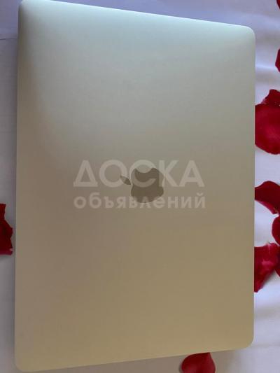 Продаю макбук про 2020 Киевская 250. Киевская 250.