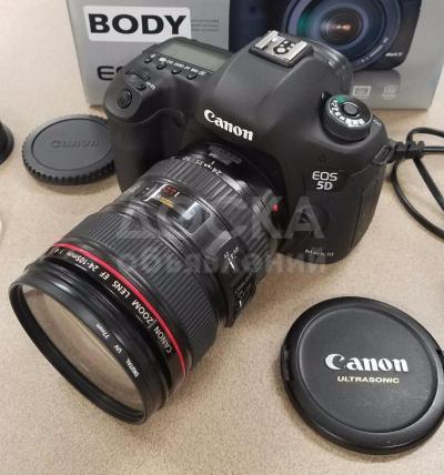 Canon EOS 5D Mark III DSLR камеры с объективом 24-105 мм