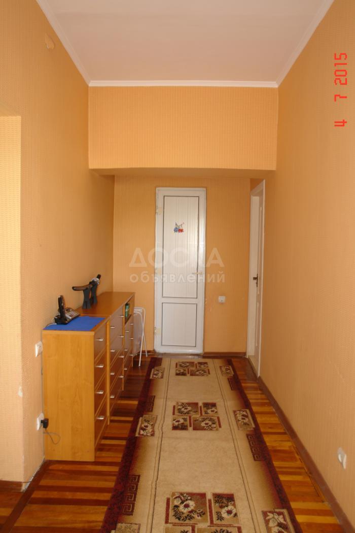 Продаю квартиру 4-ком., 90кв. м., этаж - 2/4, Салиева/Лермонтова,