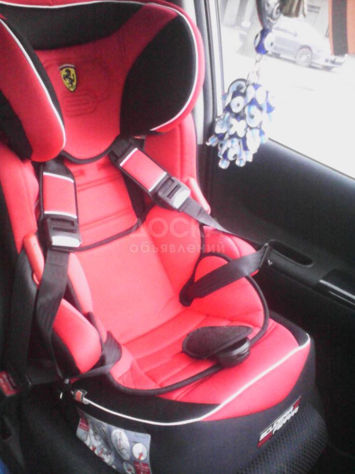 продаю детское авто кресло