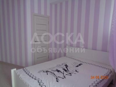 Продаю 2-комнатную квартиру, 74кв. м., этаж - 9/10, 10мкр..