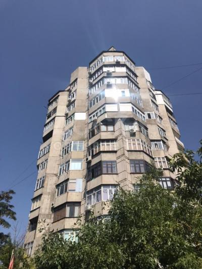 Продаю 2-комнатную квартиру, 49кв. м., этаж - 10/10, Жукеева пудовкина/ Магистраль.