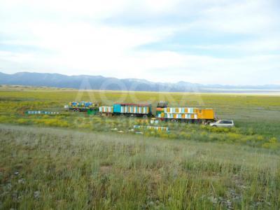 Мед эспарцетовый ( белый) и горное разнотравье (красный) . 300 сом /кг оптом.