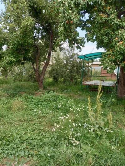 Продается двухэтажный дом на Иссык куле. 30сот озеро через дорогу. Село Ак-Терек.