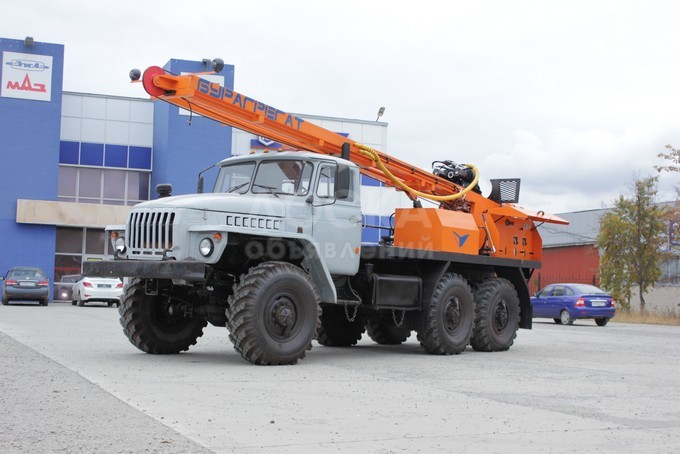 Буровая установка УРБ 2А2