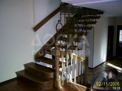 Изготовление лестниц из дерева любой сложности и формы.